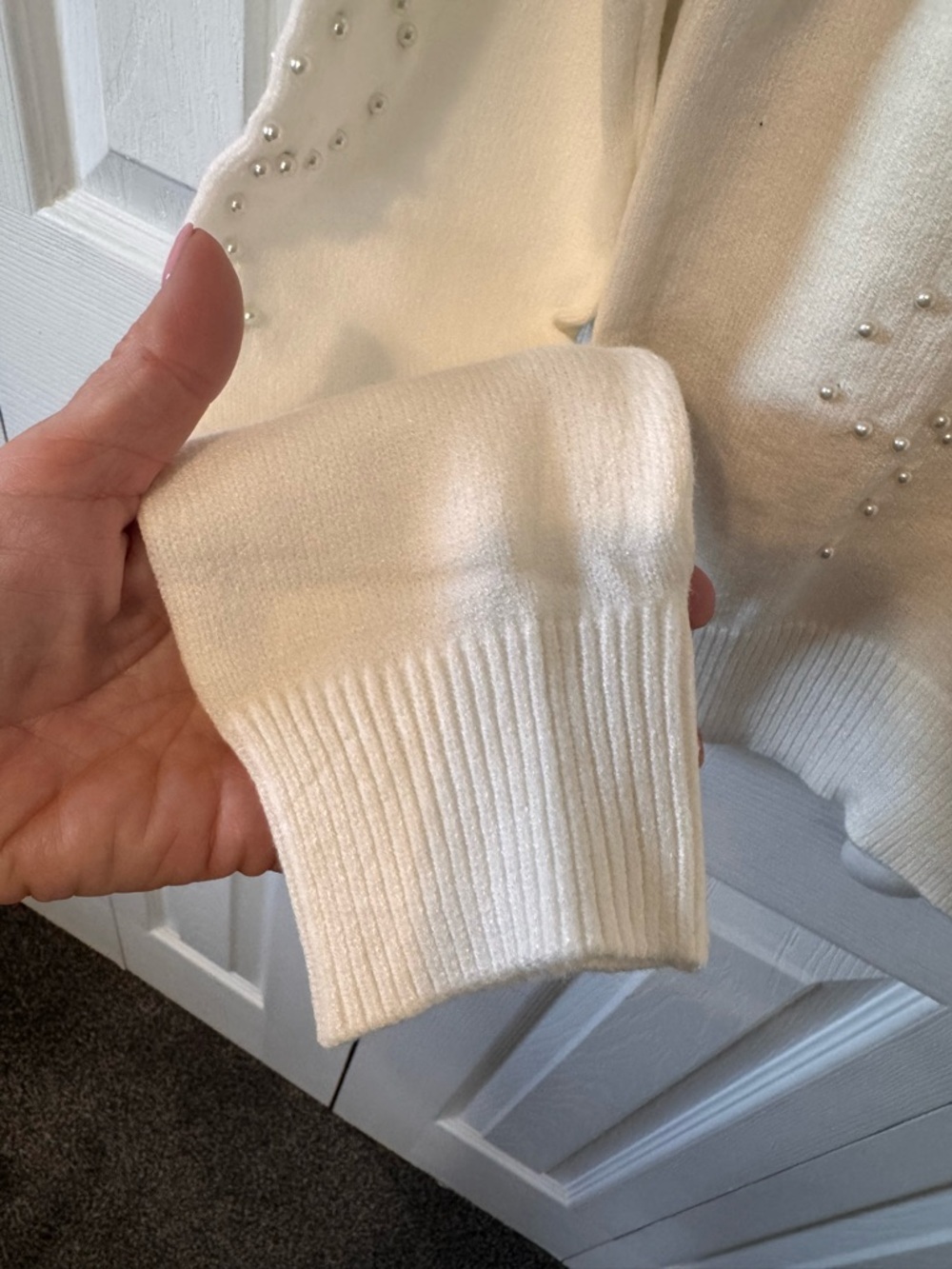 Winter Sale Joseph A Sweater Cream with Pearl Stud Bow Accents Size Large NWTS - Picture 5 of 12